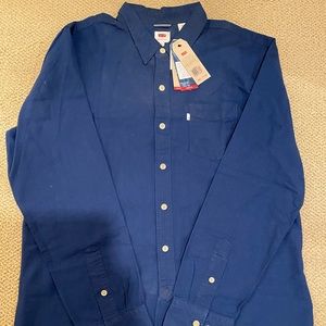 Levi’s men’s button down indigo blue shirt